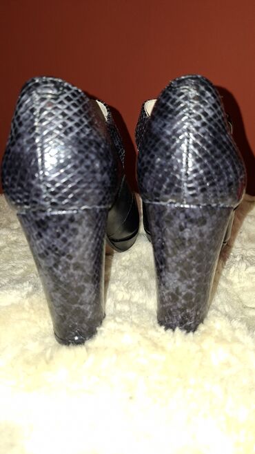 Salonke: Salonke, 39.5 — 9