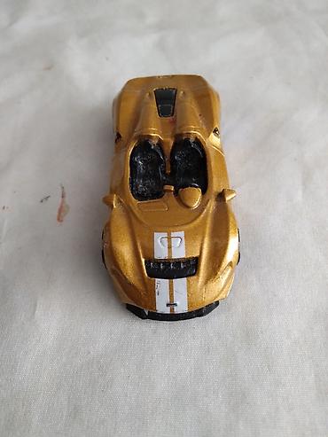 plavi sat: Hot Wheels McLaren Elva 2021,oko 1:64 Malaysia,ocuvan — 2