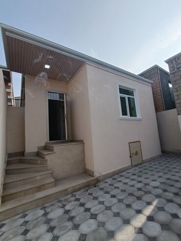 Həyət evləri və villaların satışı: Binəqədi qəs. 3 otaqlı, 100 kv. m, Yeni təmirli — 1