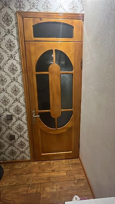 Tecili 4 eded qapi satilir. Keyfiyyetli mohkemdir. 90×2.40. Qiymet 1