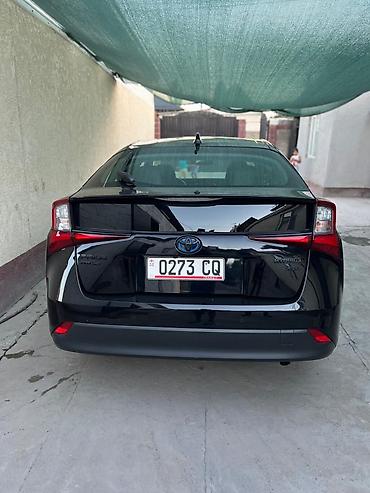 highlander 2017: Toyota Prius: 2021 г., 1.8 л, Вариатор, Гибрид, Хэтчбэк — 3