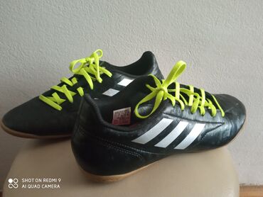 74 oglasa | lalafo.rs: Adidas totalka kao nova jednom obuvene original (kupljene u Austriji)