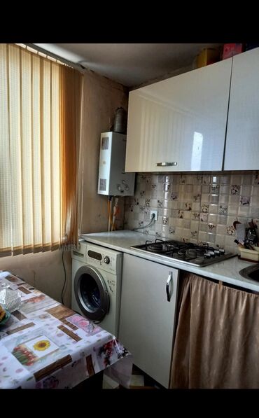 Köhnə tikili: Binə qəs. mərkəzə -məktəbə, bağçaya və dükanlara yaxın. 4 mərtəbəli -da lalafo.az — 6 Köhnə tikili: Binə qəs. mərkəzə -məktəbə, bağçaya və dükanlara yaxın. 4 mərtəbəli — 6