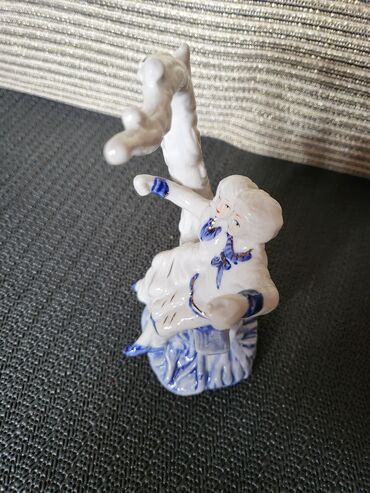 Figure: Figura, bоја - Šareno, Novo — 8