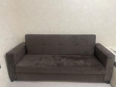 Qəhvəyi rəngdə 3-yerlik divan - Minimalist dizayn, düz xətli