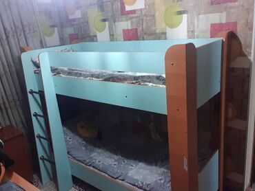 спальник гарнитур: Балдар үчүн эки ярустуу, Колдонулган, Башка материал, түсү - Көгүлтүр