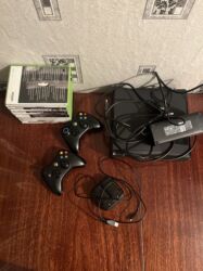 приставка маг: Xbox 360 Slim Freeboot + 2 геймпада + 11 игр (в хорошем состоянии)