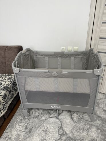 Манежи-кровати: Манеж-кровать, Б/у, Складной — 9