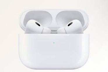 Аксессуары для мобильных телефонов: Оригинальные AirPods pro 2 поколения (продаю без коробки) Состояние — 1