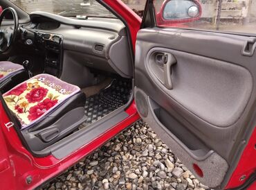 Mazda: Mazda 626: 1992 г., 1.8 л, Механика, Бензин, Хэтчбэк — 11