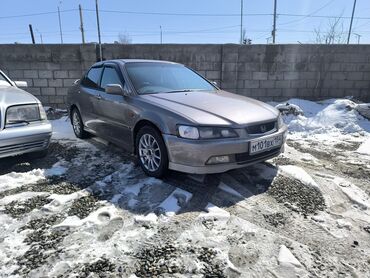 Honda: Honda Accord: 2001 г., 2 л, Автомат, Газ, Седан