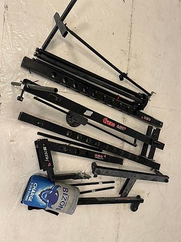 Elektronika: Crane Arm markalı kamera kranı. Qara rəngdə olan bu kran, çəkiliş — 5
