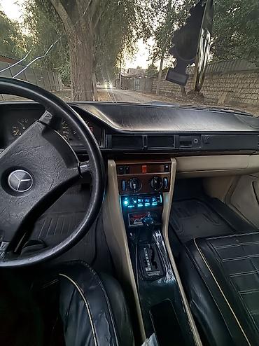 samara lada: Mercedes-Benz E-Class: 1990 г., 2 л, Автомат, Бензин, Седан — 9