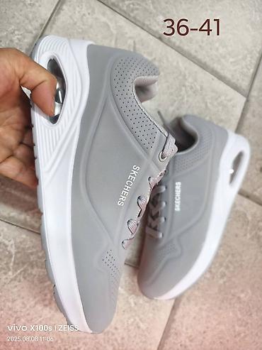 quechua cizme: Skechers zenske patike
Brojevi od 36 do 41 — 3