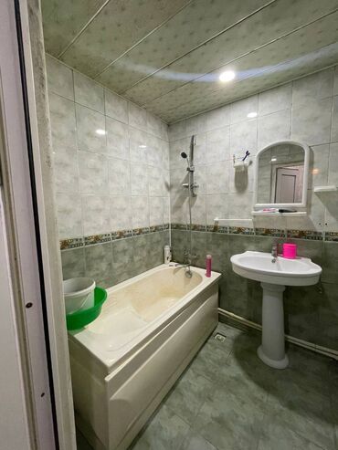 Köhnə tikili: Bakı, 3 otaqlı, Köhnə tikili, m. Həzi Aslanov, 75 kv. m — 12