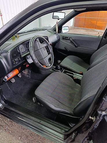 Volkswagen: Volkswagen Passat Variant: 1992 г., Универсал — 14