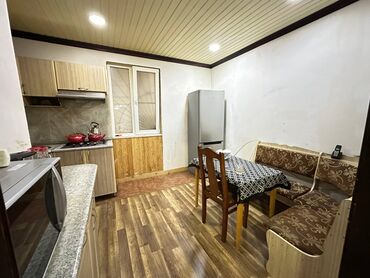 Həyət evləri və villaların satışı: Zığ qəs. 3 otaqlı, 10 kv. m, Orta təmir — 13