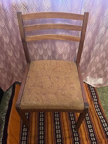 study table: 3 деревянных стула (не комплект) - Материал: массив дерева (спинка и — 3