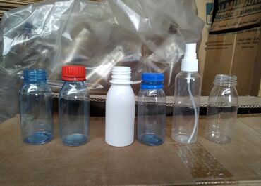 Toy paltarları və aksesuarları: 100 ml spirt qabı qapaqlı və sprey başlıqlı