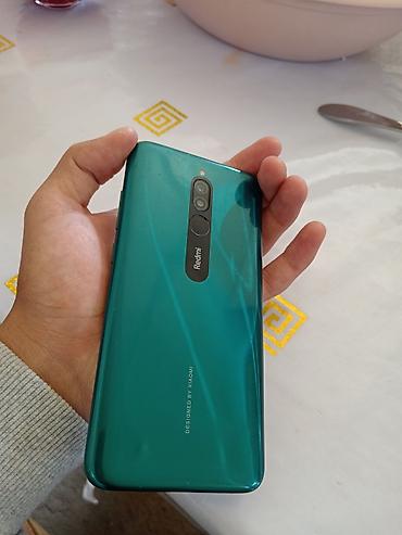 сколько стоит телефон poco: Redmi, Redmi 8, Б/у, 64 ГБ, цвет - Зеленый, 2 SIM — 1