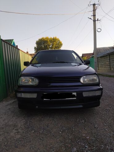 продается автомобиля: Volkswagen Golf: 1995 г., 1.6 л, Механика, Бензин, Хэтчбэк