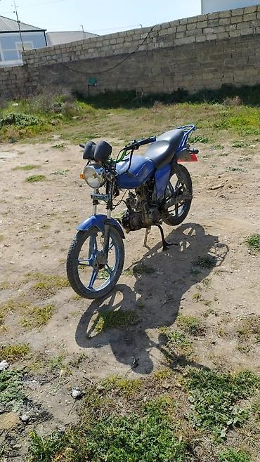 Motonəqliyyat: Moped/motosiklet – mavi rəngdə, şəhər və qəsəbədaxili sürüşlər üçün — 6