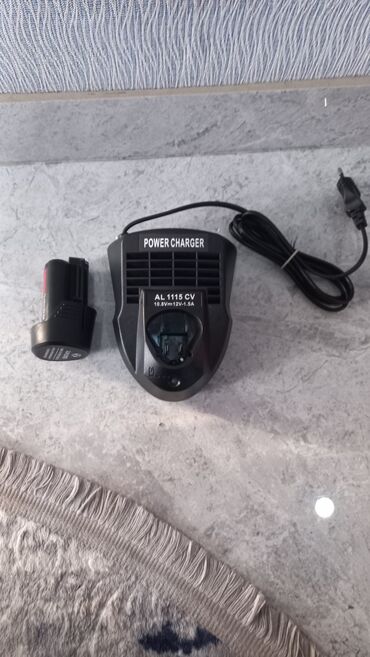 таз: Salam, Bosch drel və lazer üçün batareya və adapdoruyenidi və