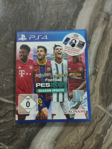 basavik qutu: PS4 üçün eFootball PES 2021 Season Update (Konami) - Platforma