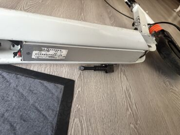 elektron sukutur: Elektro skuter herşeyi dieal vezyetde bir dene zretkası yoxdu amma