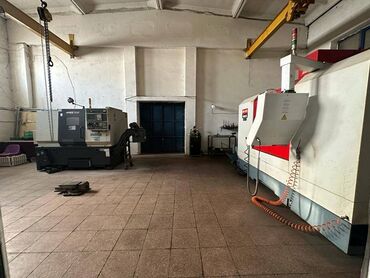 Sex, zavod və fabriklər: Razində, Fidan şadlıq sarayı yolunda, Grandmartın yaxınlığında, 600 kv — 1