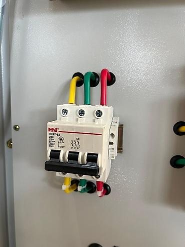 Стабилизаторы напряжения: PITBULL трёхфазный стабилизатор напряжения для промышленных объектов — 10