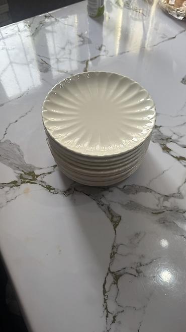 Наборы посуды: Набор белой посуды из керамики/фарфора в классическом минималистичном — 5