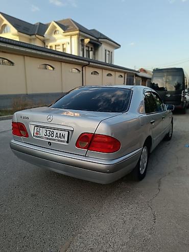212 mercedes: Mercedes-Benz E-Class: 1996 г., Автомат, Газ, Седан — 10