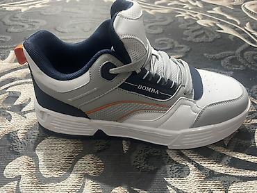 nike react: Продаю новые кроссовки BOMBA. Ни разу не надевались, состояние — 4