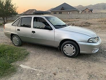 Унаа: Daewoo Nexia: 2012 г., 1.5 л, Кол менен иштөөчү, Бензин, Седан — 4
