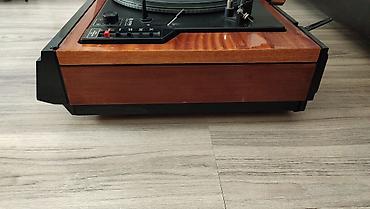 Другая аудиотехника: 3 аппарата винтажных Советского производства: проигрыватель — 4
