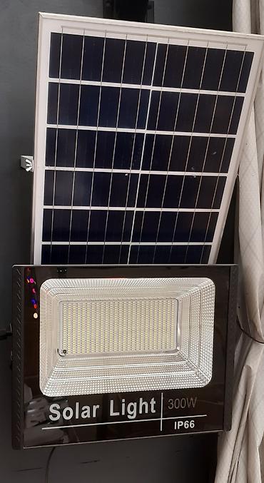 divar lampalari: Günəş enerjili LED proyektor lampalar Məhsulun xüsusiyyətləri: - Güc — 5