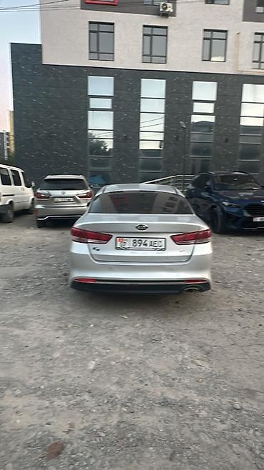 2017: Kia K5: 2017 г., Седан — 5