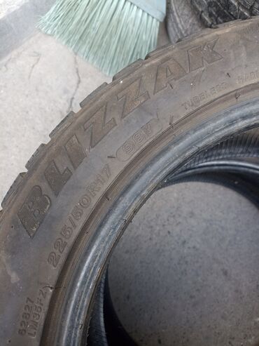 сколько стоят зимние шины на машину: Шины 225 / 50 / R 17, Б/у, Пара, Bridgestone