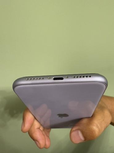 Apple iPhone: Б/у IPhone 11, фиолетовый, 128 ГБ. Акб 81% Комплектация по коробке на — 10