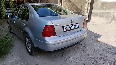new beetle: Volkswagen Bora: 2002 г., 1.6 л, Автомат, Бензин, Седан — 5
