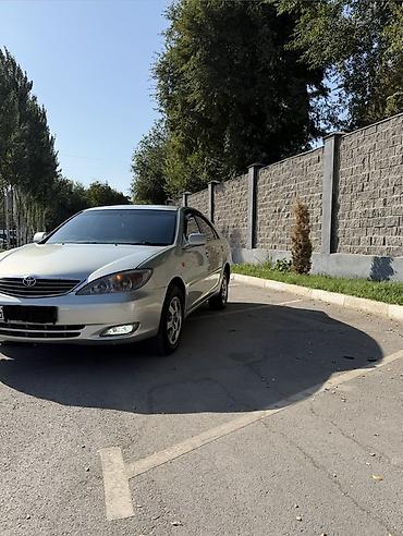 малолитражки на автомате: Toyota Camry: 2002 г., 2.4 л, Автомат, Бензин, Седан — 2