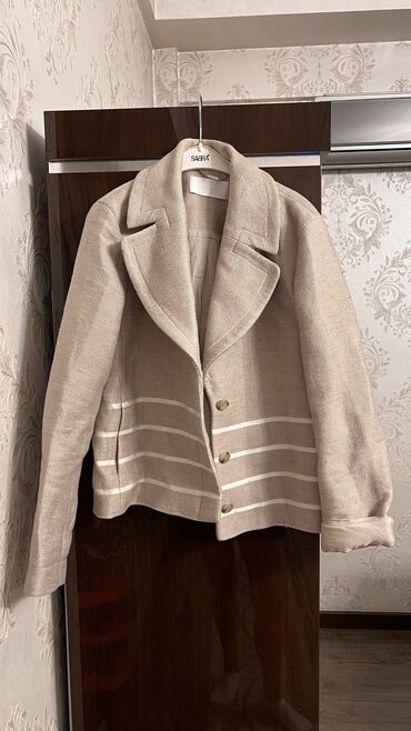 гусарский пиджак женский купить: Пиджак, Италия, S (EU 36), M (EU 38)