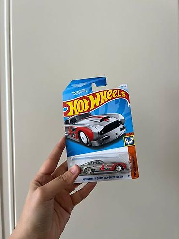 hot wheels formula 1: Hot Wheels die-cast kolleksiya maşınları – 1:64 miqyas Dəst tərkibi — 5