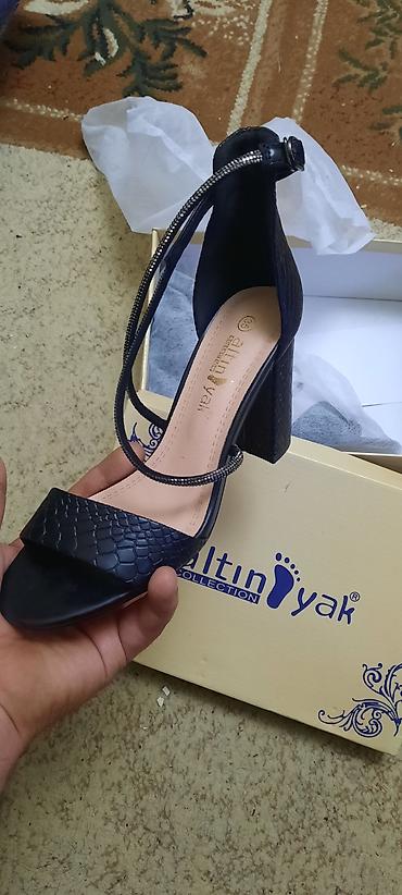 Digər ayaqqabılar: Ölçü: 35.5, Yeni — 2