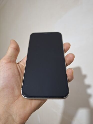 Apple iPhone: IPhone 11, 128 GB, Ağ, Face ID — 12