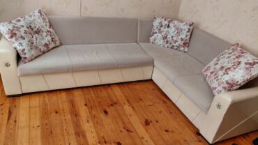 кровати в баку: Künc divan, İşlənmiş, Açılmayan, Bazasız