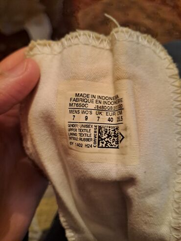 Women's Sneakers and athletic shoes: Converse Chuck Taylor All Star – uniseks, high-top kets - Model kodu — 2