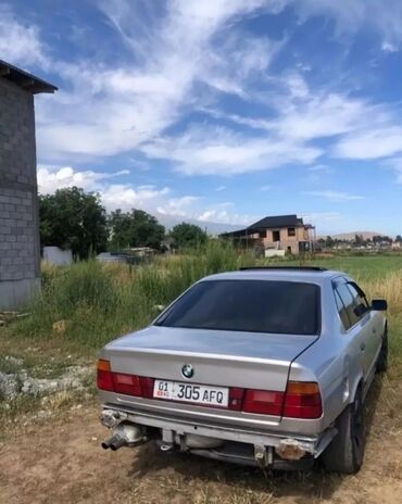 bmw x5 машына: BMW 520: 1991 г., 2 л, Механика, Бензин, Седан