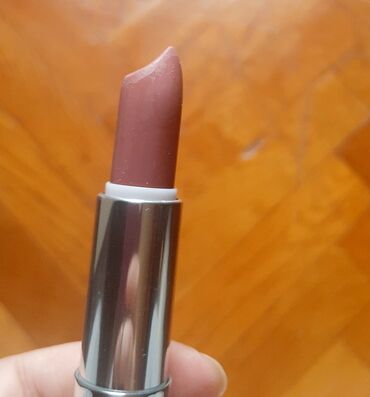 Šminka: Maybelline New York Color Sensational ruž za usne 211 Rosey Risk Ruž — 9